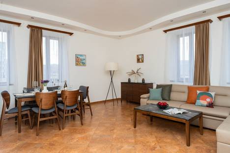 2-комнатная квартира в Ереване, ул. Амиряна, 4/6, м. Площадь Республики