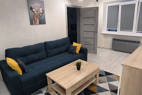 2-комнатная квартира в Мурманске, Мурманск, ул. Академика Книповича, 55