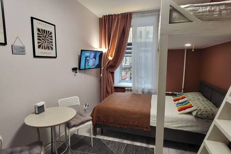 1-комнатная квартира в Санкт-Петербурге, Санкт-Петербург, наб. реки Фонтанки, 127, м. Садовая