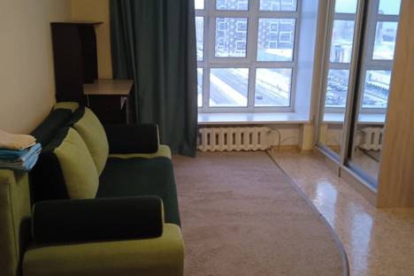 Однокомнатная квартира в аренду посуточно в Тюмени по адресу ул. Мельникайте, 138, подъезд 1