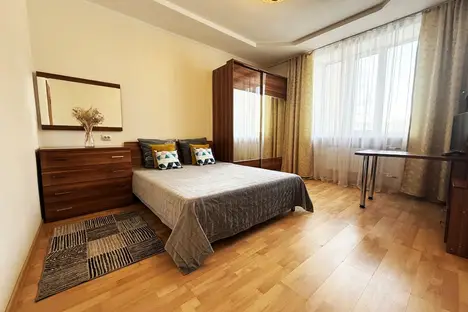 2-комнатная квартира в Барнауле, Барнаул, пр-кт Ленина, 45