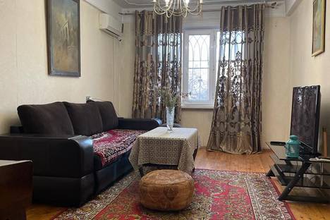 Двухкомнатная квартира в аренду посуточно в Махачкале по адресу ул. Абдулхакима Исмаилова, 80