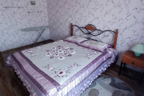 Двухкомнатная квартира в аренду посуточно в Волжском по адресу пр-кт Ленина, дом 116 ий