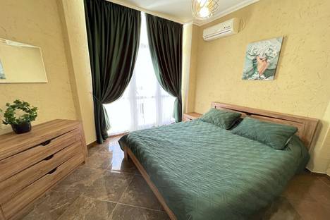 Трёхкомнатная квартира в аренду посуточно в Феодосии по адресу Черноморская наб., 1Б
