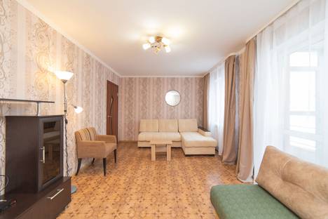 Двухкомнатная квартира в аренду посуточно в Тюмени по адресу ул. Газовиков, 65