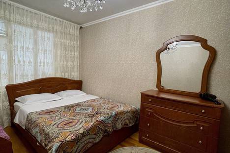 Трёхкомнатная квартира в аренду посуточно в Каспийске по адресу ул. Ленина, 76