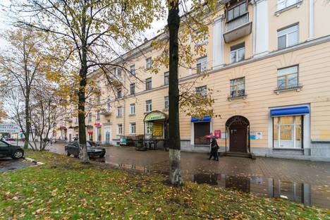 Однокомнатная квартира в аренду посуточно в Ярославле по адресу пр-кт Ленина, 31