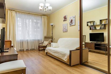 2-комнатная квартира в Москве, ул. Адмирала Макарова, 37к2, м. Водный Стадион