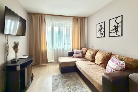 2-комнатная квартира в Мурманске, ул. Капитана Маклакова, 52