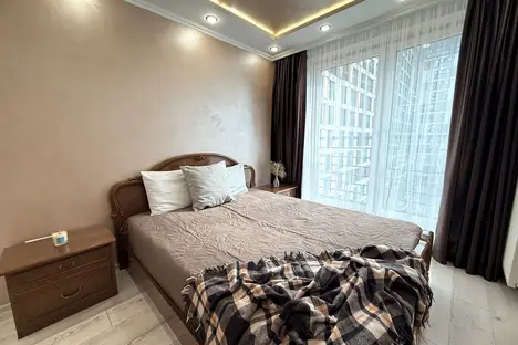 3-комнатная квартира в Тюмени, ул. 50 лет Октября, 57Ак1