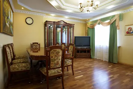 3-комнатная квартира в Калуге, улица Баррикад, 8