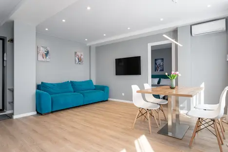 2-комнатная квартира в Красноярске, Красноярск, ул. Дубровинского, 106