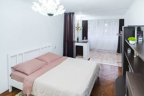 2-комнатная квартира в Сочи, Сочи, мкр. Центральный, ул. Роз, 82