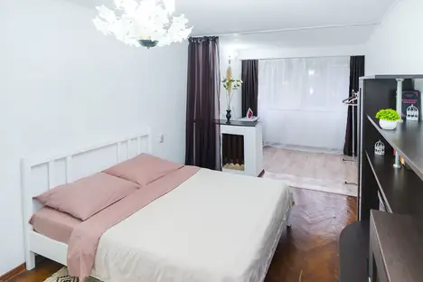 2-комнатная квартира в Сочи, мкр. Центральный, ул. Роз, 82