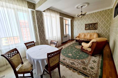 Двухкомнатная квартира в аренду посуточно в Махачкале по адресу ул. Каримова, 19