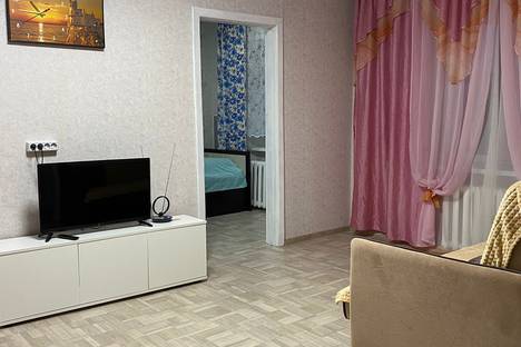 Двухкомнатная квартира в аренду посуточно в Горнозаводске по адресу Школьная ул., 15