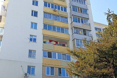 1-комнатная квартира во Владивостоке, пр-кт 100-летия Владивостока