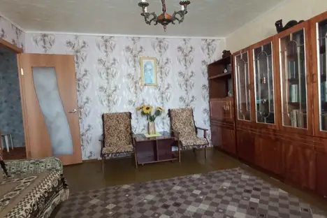 2-комнатная квартира в Яровом, кв-л А, 28