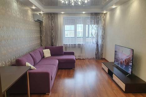 Двухкомнатная квартира в аренду посуточно в Волгограде по адресу пр-кт Маршала Жукова, 112А