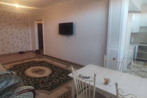 2-комнатная квартира в Каспийске, Западная ул., 1