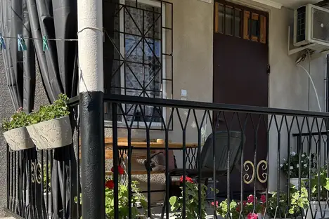 Дом в Сухуме, Абазинская ул., 102