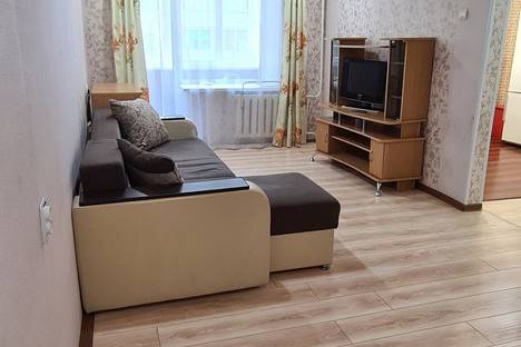 Однокомнатная квартира в аренду посуточно в Шелехове по адресу 4-й мкр., 30А