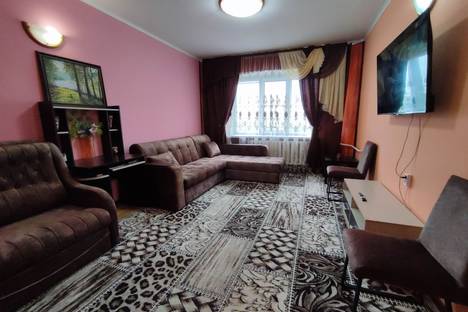 Трёхкомнатная квартира в аренду посуточно в Белокурихе по адресу Советская ул., 4