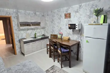 2-комнатная квартира во Владивостоке, Владивосток, ул. Нейбута, 63