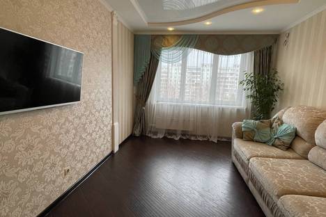 Трёхкомнатная квартира в аренду посуточно в Казани по адресу ул. Фатыха Амирхана, 28