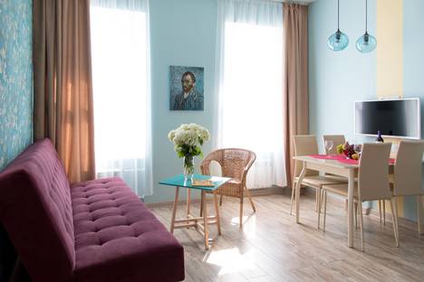 2-комнатная квартира в Санкт-Петербурге, наб. канала Грибоедова, 37, м. Невский проспект
