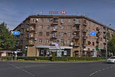 Трёхкомнатная квартира в аренду посуточно в Ереване по адресу пр-кт Комитаса, 3, метро Barekamutyun