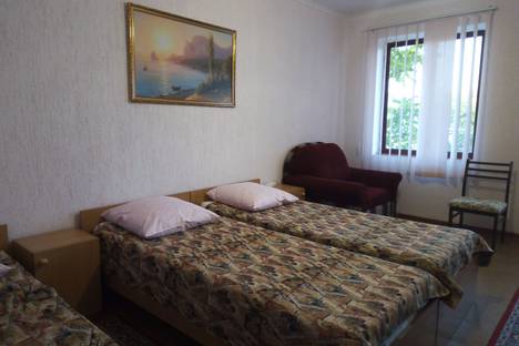 Комната в аренду посуточно в Феодосии по адресу Мирный пер., 4