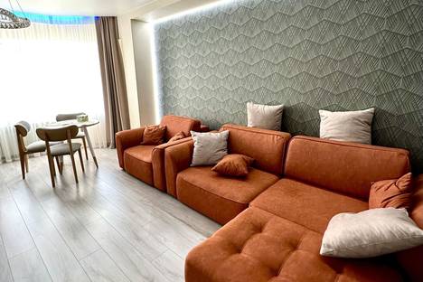 2-комнатная квартира в Тольятти, Тольятти, ул. Баныкина, 21А