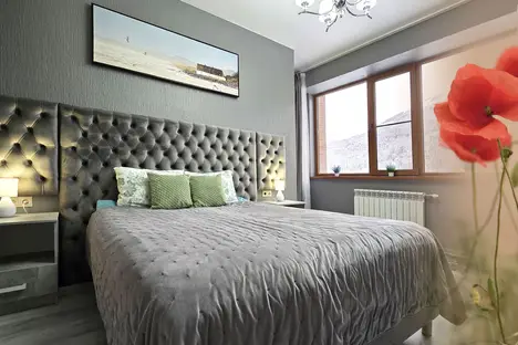 2-комнатная квартира в Красной Поляне, ул. Турчинского, 85