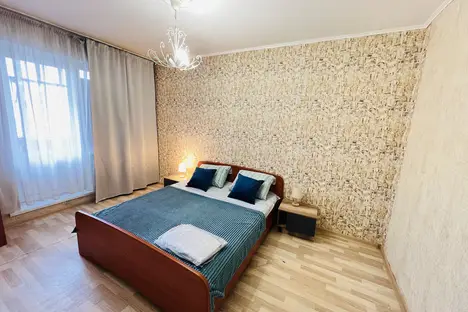 2-комнатная квартира в Красноярске, Красноярск, мкр. Взлётка, ул. Весны, 2