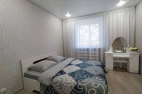 Двухкомнатная квартира в аренду посуточно в Таганроге по адресу Литейная ул., 99