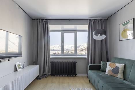 2-комнатная квартира в Кировске, ул. 50 лет Октября, 5 2-комнатная квартира в Кировске, ул. 50 лет Октября, 5