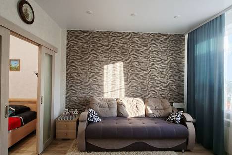 2-комнатная квартира в Омске, Взлётная ул., 9/1