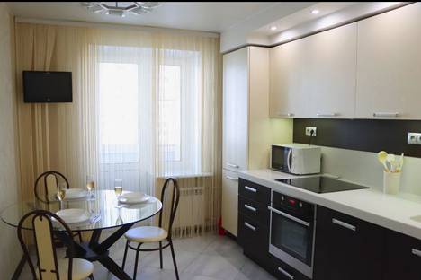 1-комнатная квартира в Санкт-Петербурге, Комендантская пл., 8, м. Комендантский проспект