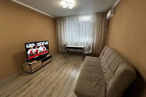 1-комнатная квартира в Оренбурге, ул. Неплюева, 5