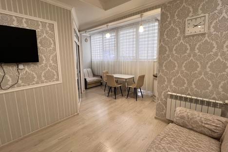 2-комнатная квартира в Сочи, мкр. Центральный, ул. Роз, 36