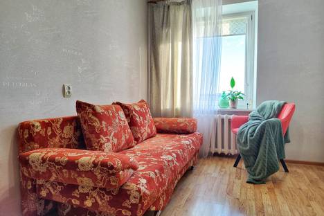 Двухкомнатная квартира в аренду посуточно в Калининграде по адресу наб. Адмирала Трибуца, 65