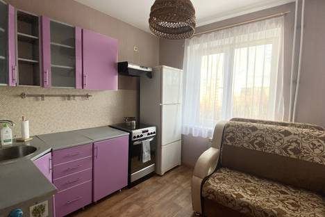 1-комнатная квартира в Пыть-Яхе, ул. Святослава Фёдорова, 18, подъезд 2