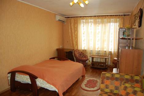 1-комнатная квартира в Луганске, ул. Коцюбинского, 27, подъезд 16