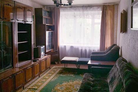 Двухкомнатная квартира в аренду посуточно в Луганске по адресу городок Пархоменко