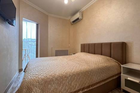 2-комнатная квартира в Сочи, мкр. Центральный, ул. Роз, 36