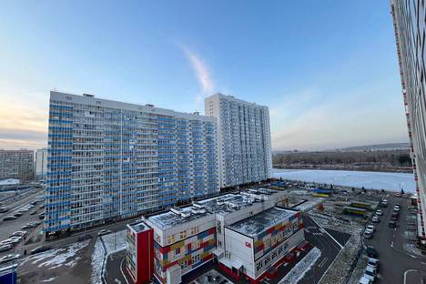 Однокомнатная квартира в аренду посуточно в Красноярске по адресу ул. Карамзина, 6