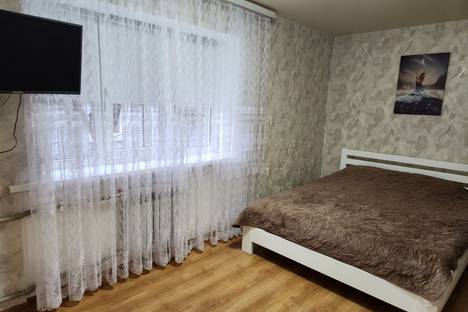 2-комнатная квартира в Луганске, кв-л Алексеева, 15, подъезд 1