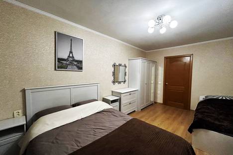 Двухкомнатная квартира в аренду посуточно в Мурманске по адресу ул. Карла Маркса, 7А