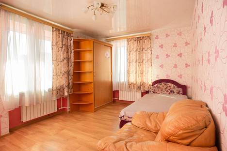 Трёхкомнатная квартира в аренду посуточно в Уссурийске по адресу Плантационная ул., 34